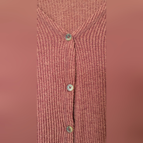 AMERICAN EAGLE long sleeve button-down burnt orange knit top. Size small - Picture 3 of 6